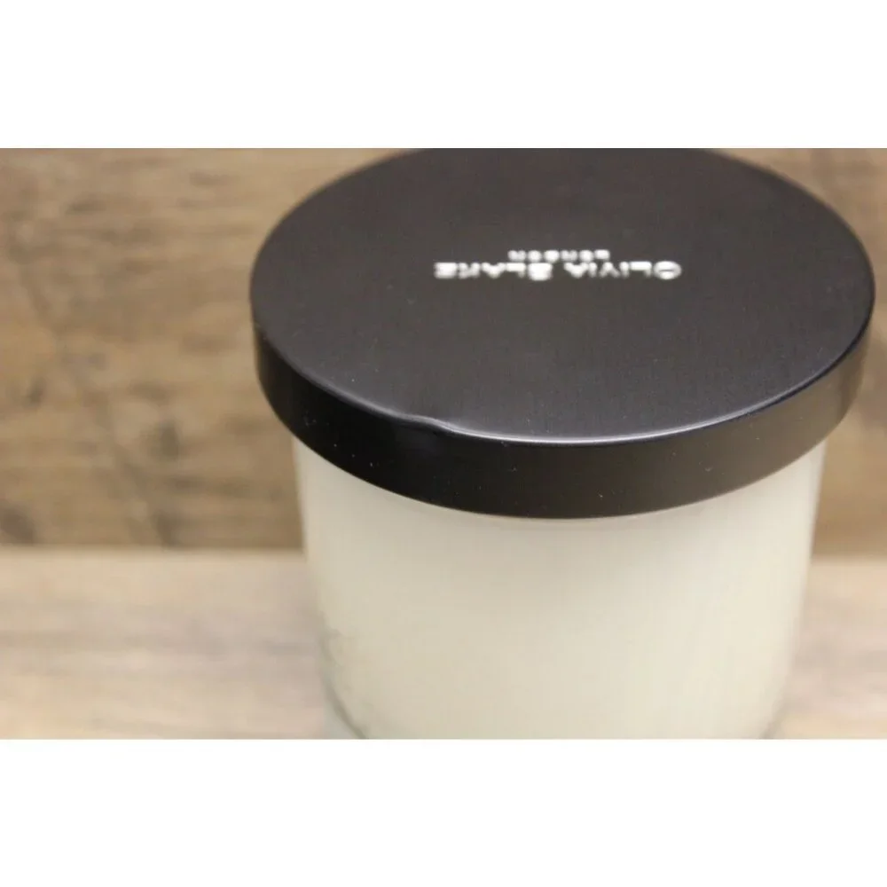Olivia Blake‎ London black tea and plum fragranced single wick candle